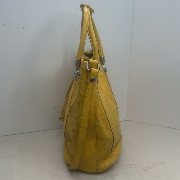 Cristina Italy real leather happy sunny yellow drawstring bucket bag w/strap - Picture 4 of 9